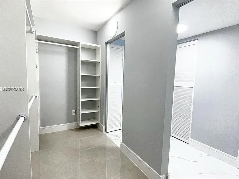 1717 N Bayshore Dr #A-1950 — Photo 12