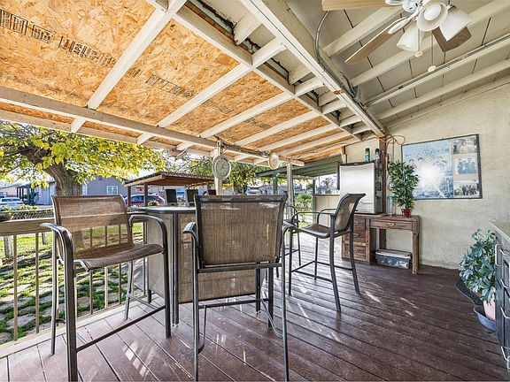 3rd image of 1016 El Tejon Ave