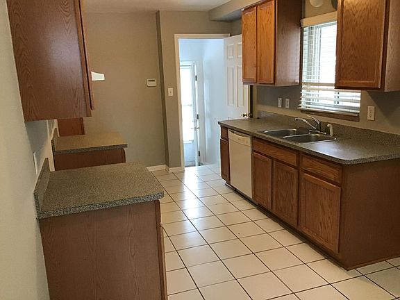 4th image of 8851 Kenberton Dr