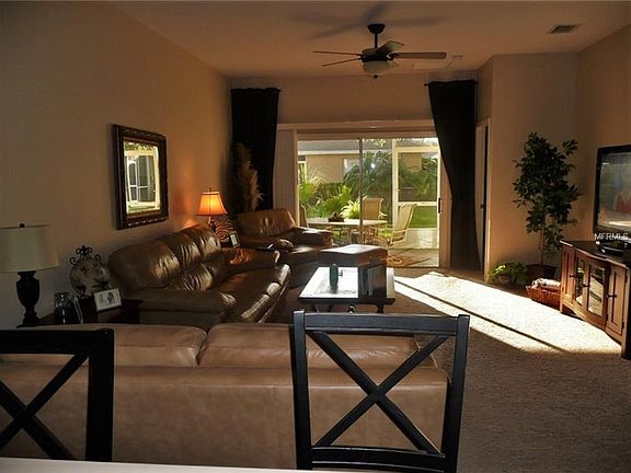 3rd image of 2827 Tanglewylde Dr
