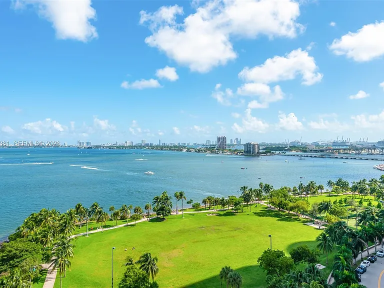 2020 N Bayshore Dr #1908 — Photo 47