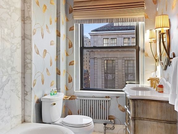 4th image of 175 W 73rd St APT 10C