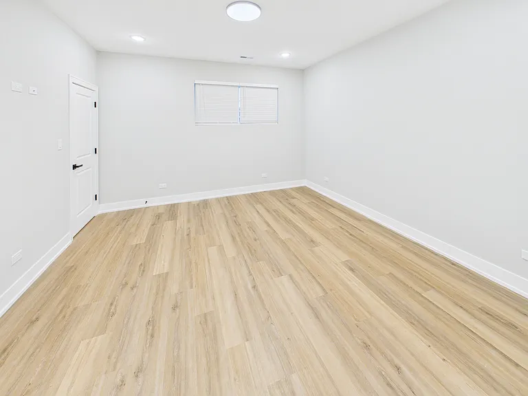 6220 S King Dr #2 — Photo 31