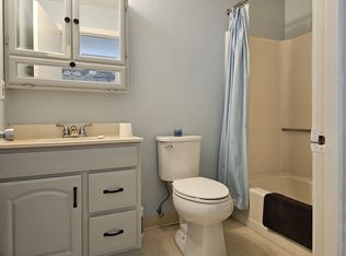 364 Lita Ln #364, Newmarket, NH 03857