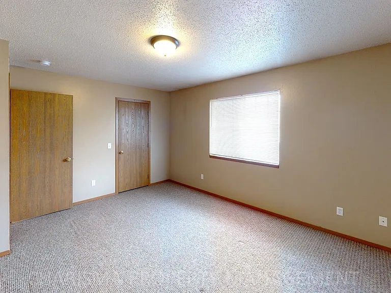 Teakwood Apartments — Photo 35