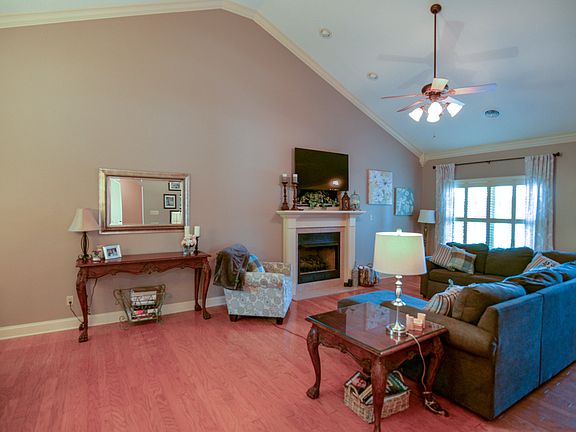 5th image of 278 Savannah Park Dr