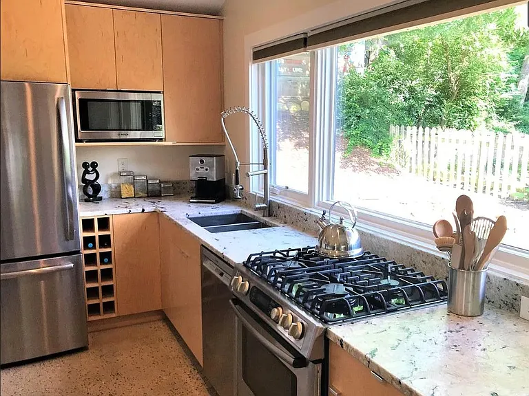 82 Mount Clare Ave — Photo 5