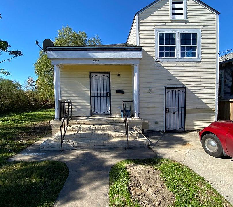 1st image of 2524 Port St