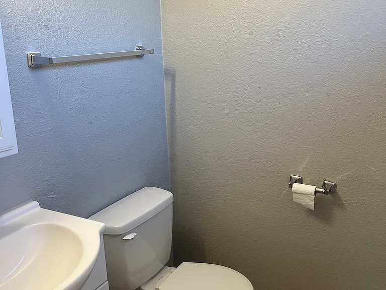 1240 Russell Blvd — Photo 5
