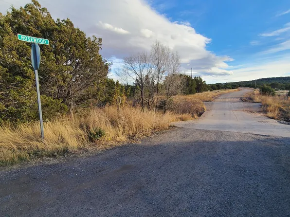 176 Rosewood Dr, Tajique, NM 87016