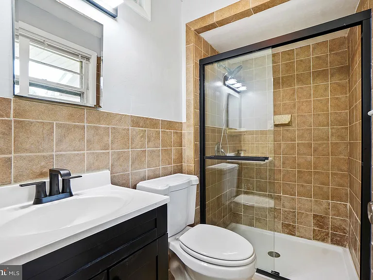 9017 Saint Andrews Pl — Photo 26