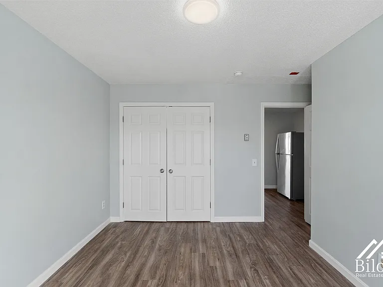 242 Waterman Avenue — Photo 44