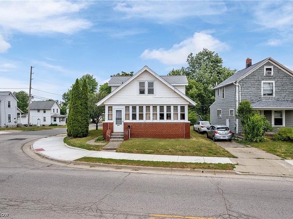 1st image of 407 15th St NW
