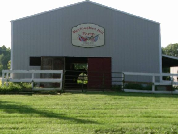 Large barn.concrete floors