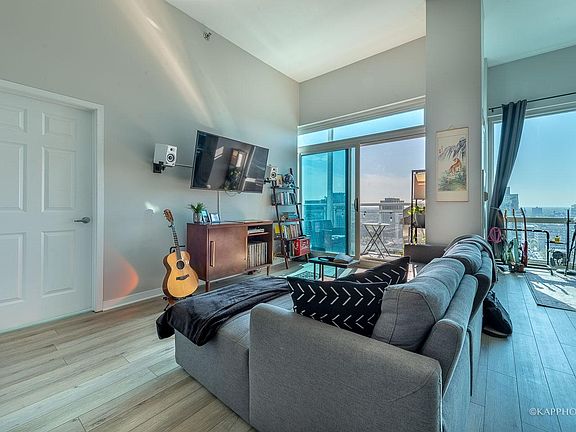 5th image of 757 N Orleans St #2110
