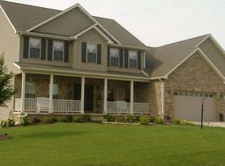 1401 Woodberry Dr, Mahomet, IL