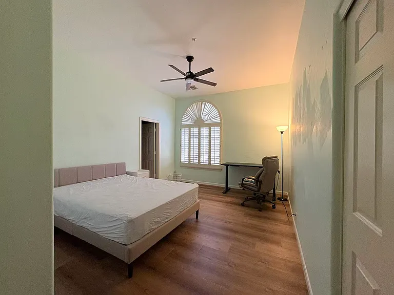 10511 N 117th Pl — Photo 12