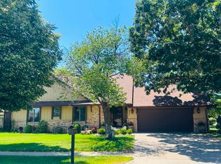 2321 N 3rd St, Garden City, KS 67846