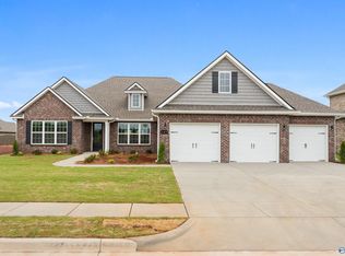 101 Summer Creek Dr, Meridianville, AL 35759