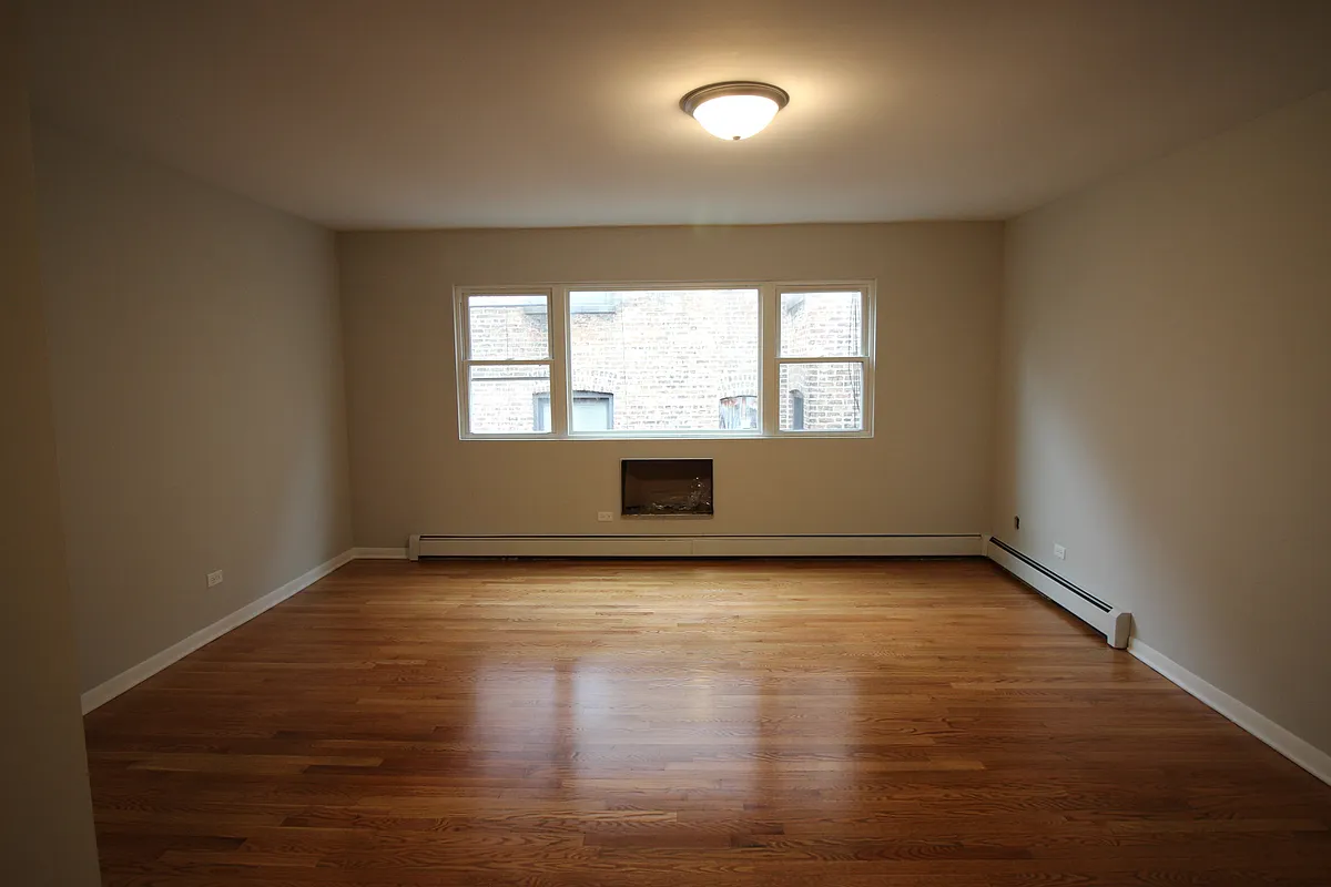 Building Photo - 1642-44 W Morse Ave #2