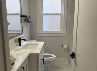 4846 W Roscoe St #2, Chicago, IL 60641