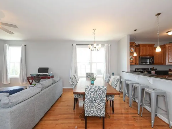 69 Windgate Cir #101, Fishersville, VA 22939