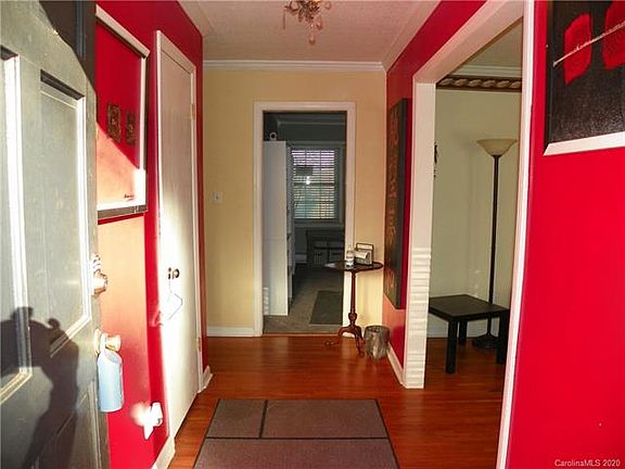 3rd image of 8612 Dogwood Dr