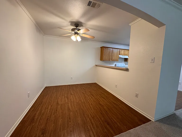 414 N Jackson Ave #A — Photo 11
