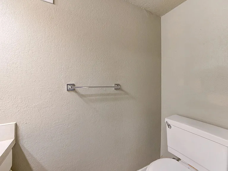 631 Welston Cir #631 — Photo 23