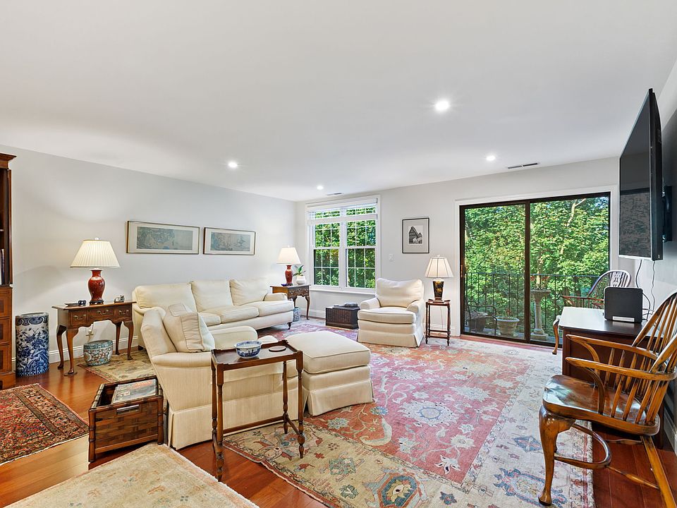 Living Room with balcony