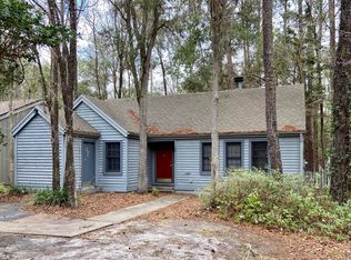 4625 SW 84th Dr, Gainesville, FL 32608