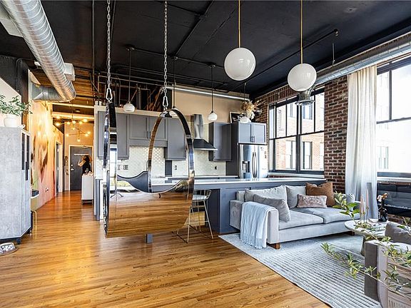 4th image of 3235 Roswell Rd NE Unit 519