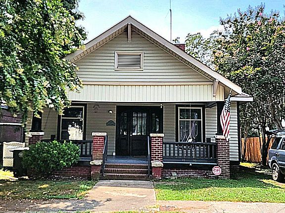 2nd image of 109 Ridge Ave
