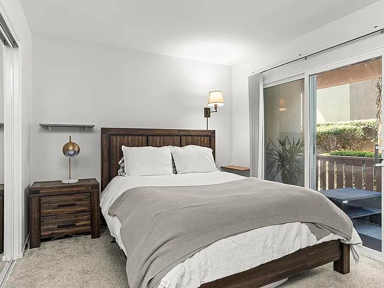6113 Paseo Granito — Photo 7