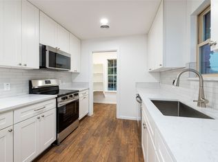 1028 Inwood Dr, Hurst, TX 76053