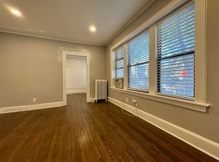 1005 W Oakdale Ave #1, Chicago, IL 60657