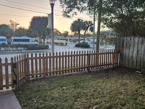 5th image of 2715 Parker Ave