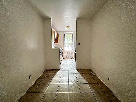 3rd image of 41 Hamilton Ave #5A