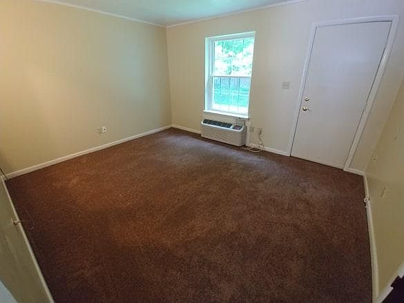 2nd image of 111 Ryan St #B