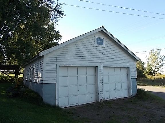 3rd image of 816 Harrison Ave