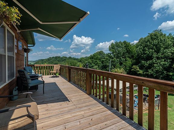 3rd image of 17516 Donegal Dr