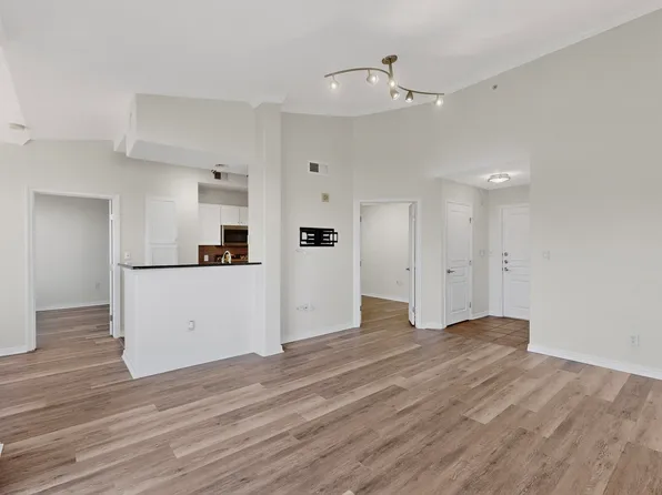 330 Las Colinas Blvd #418, Irving, TX 75039