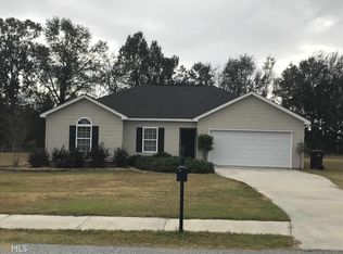 156 Sandalwood Cir, Statesboro, GA 30458