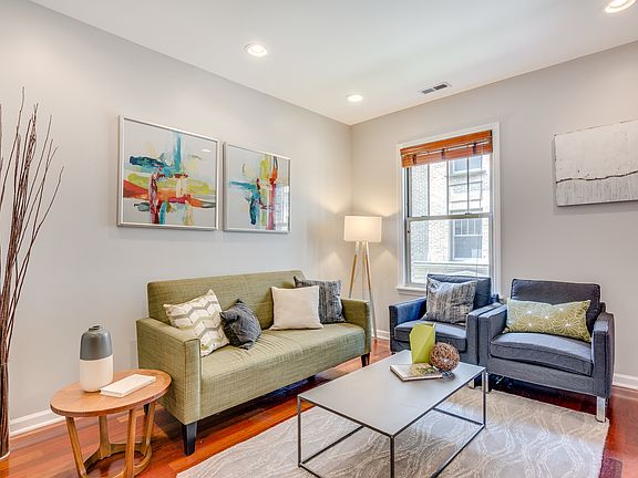 3rd image of 1360 W Greenleaf Ave APT 1N
