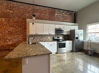 252 N Franklin St #103, Red Lion, PA 17356