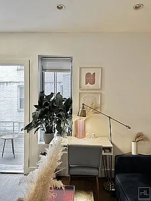 2nd image of 975 Washington Ave APT 1D