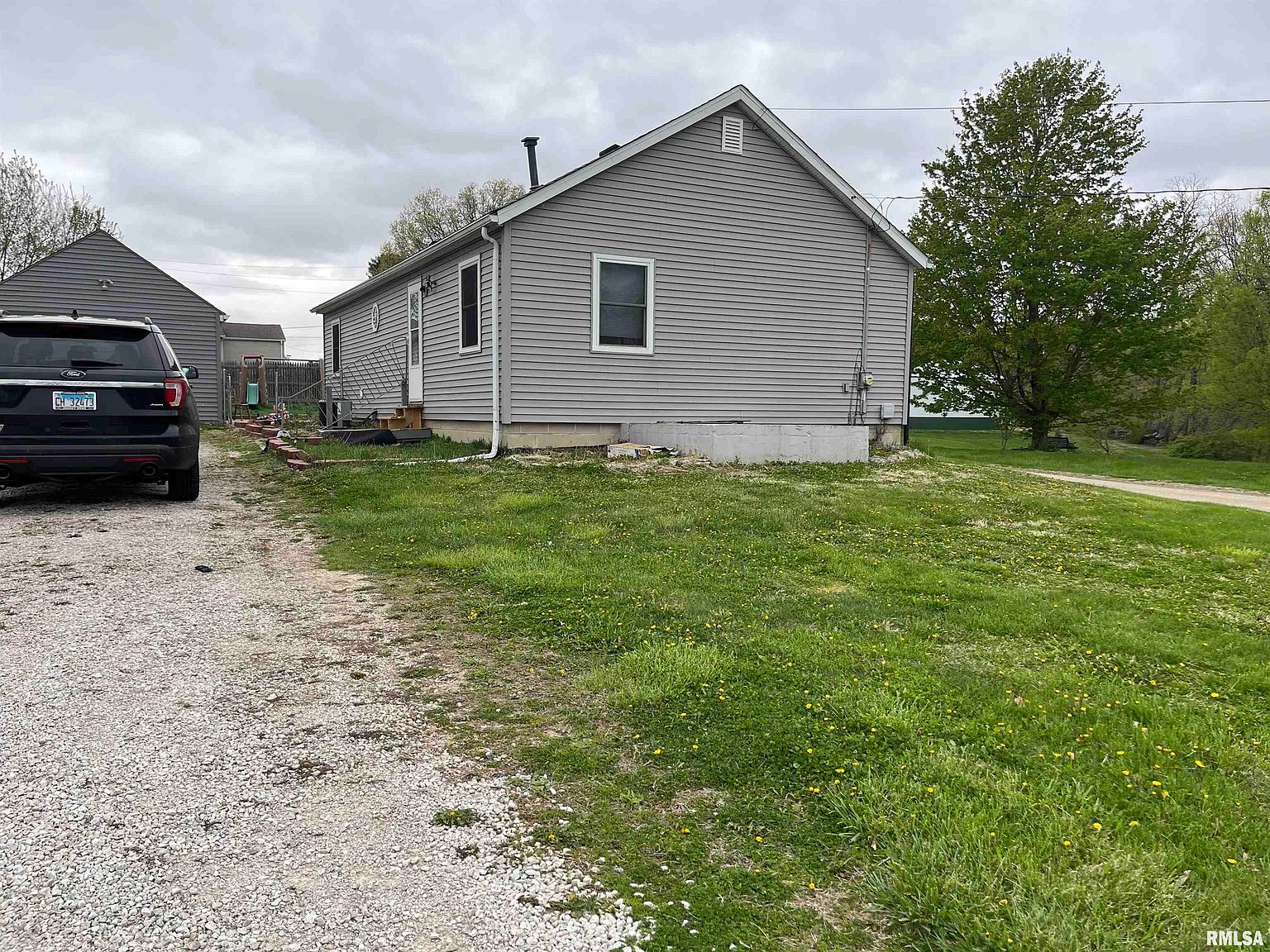 412 3rd St, Sparland, IL 61565 Zillow