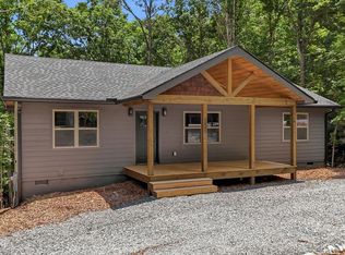 1883 Newport Dr, Ellijay, GA 30540