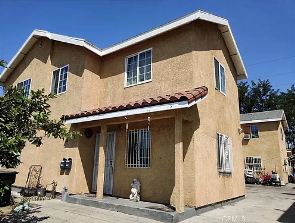 4 bed, 2.5 bath, 1728 sqft, $3,500 — Photo 2