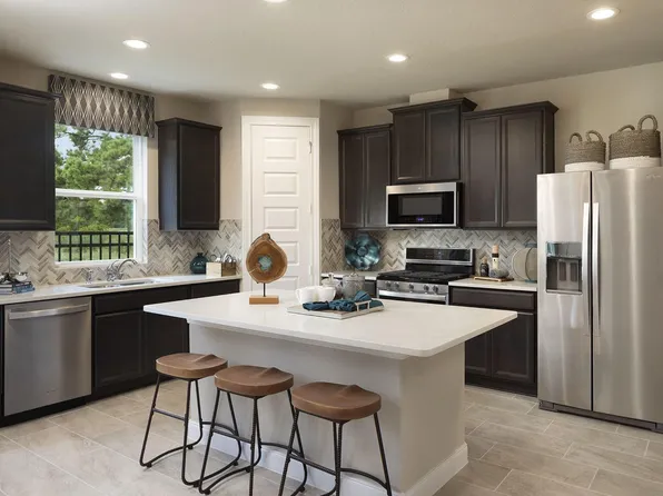 624 Sand Dollar Dr, Kemah, TX 77565